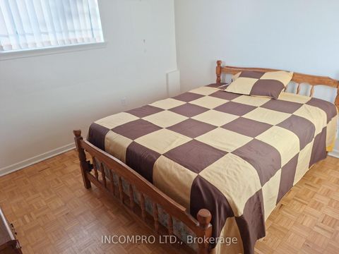 Photo 5 at 135 Derrydown Road, York University Heights, Toronto