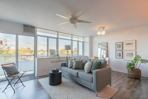 Photo 7 at 612 - 580 Christie Street, Wychwood, Toronto