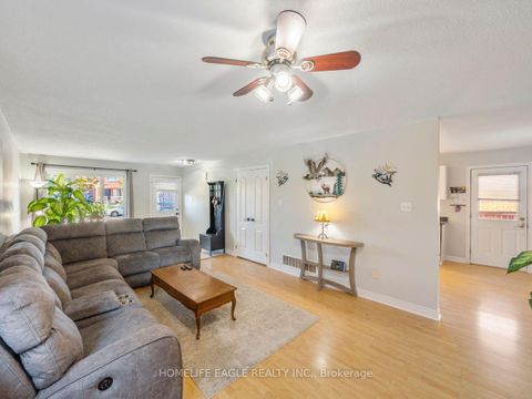 Photo 2 at 15 Brown Wood Drive, Little Lake, Barrie