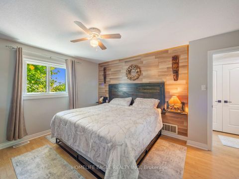 Photo 7 at 15 Brown Wood Drive, Little Lake, Barrie