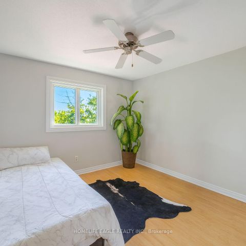 Photo 8 at 15 Brown Wood Drive, Little Lake, Barrie