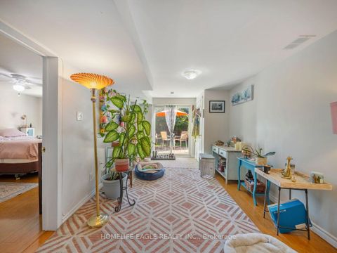 Photo 12 at 15 Brown Wood Drive, Little Lake, Barrie