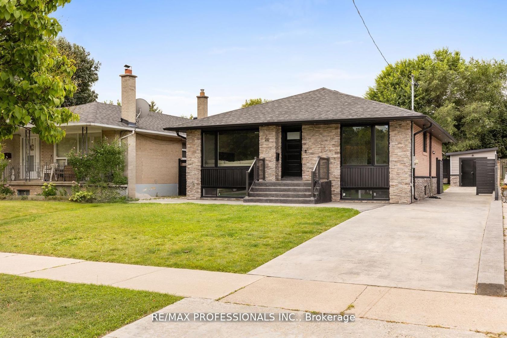 20 Bradbury Crescent, West Deane, Toronto 