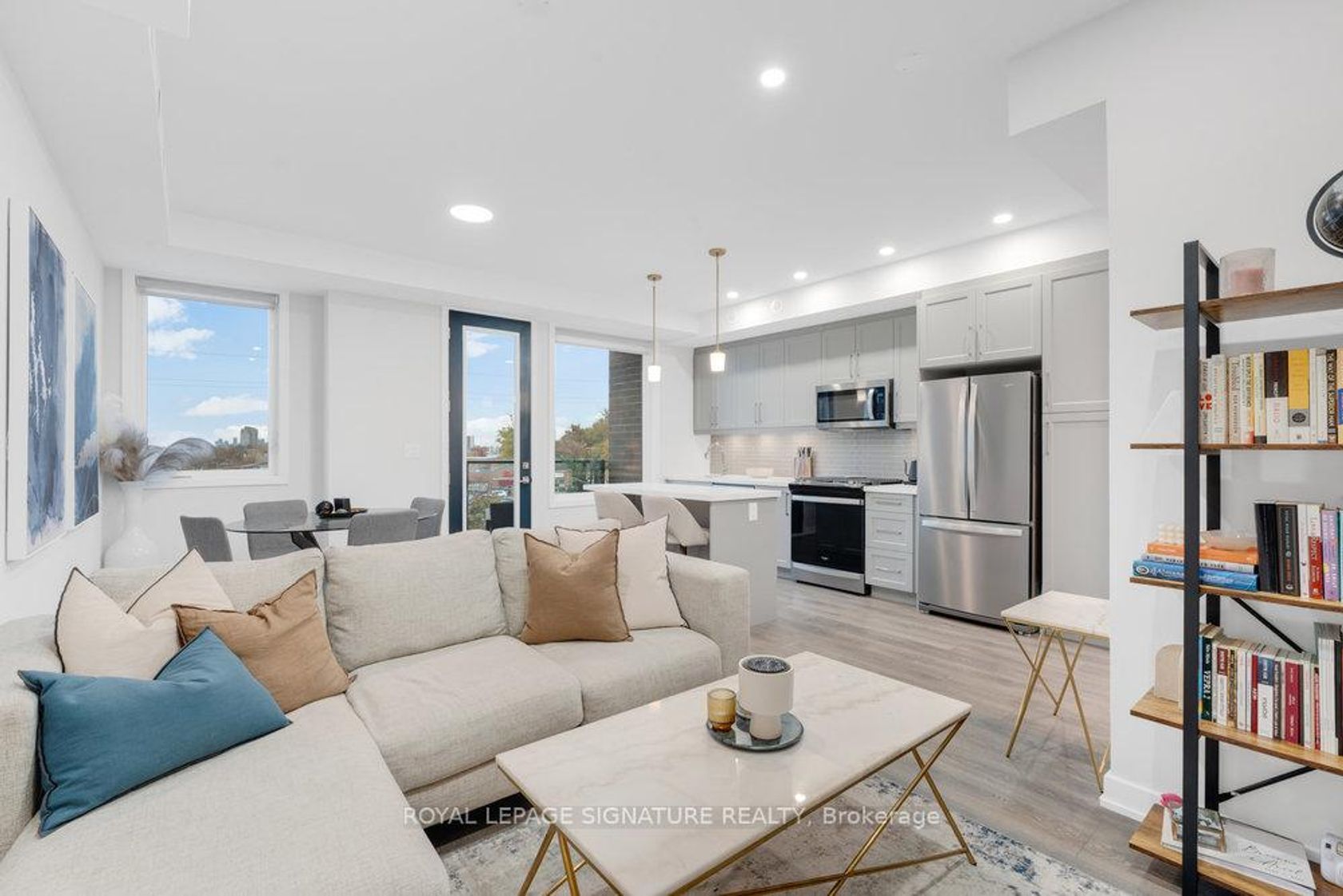 Photo 4 at 4 - 1467 O'Connor Drive, Parkview, Toronto Photo 4 at 4 - 1467 O'Connor Drive, Parkview, Toronto