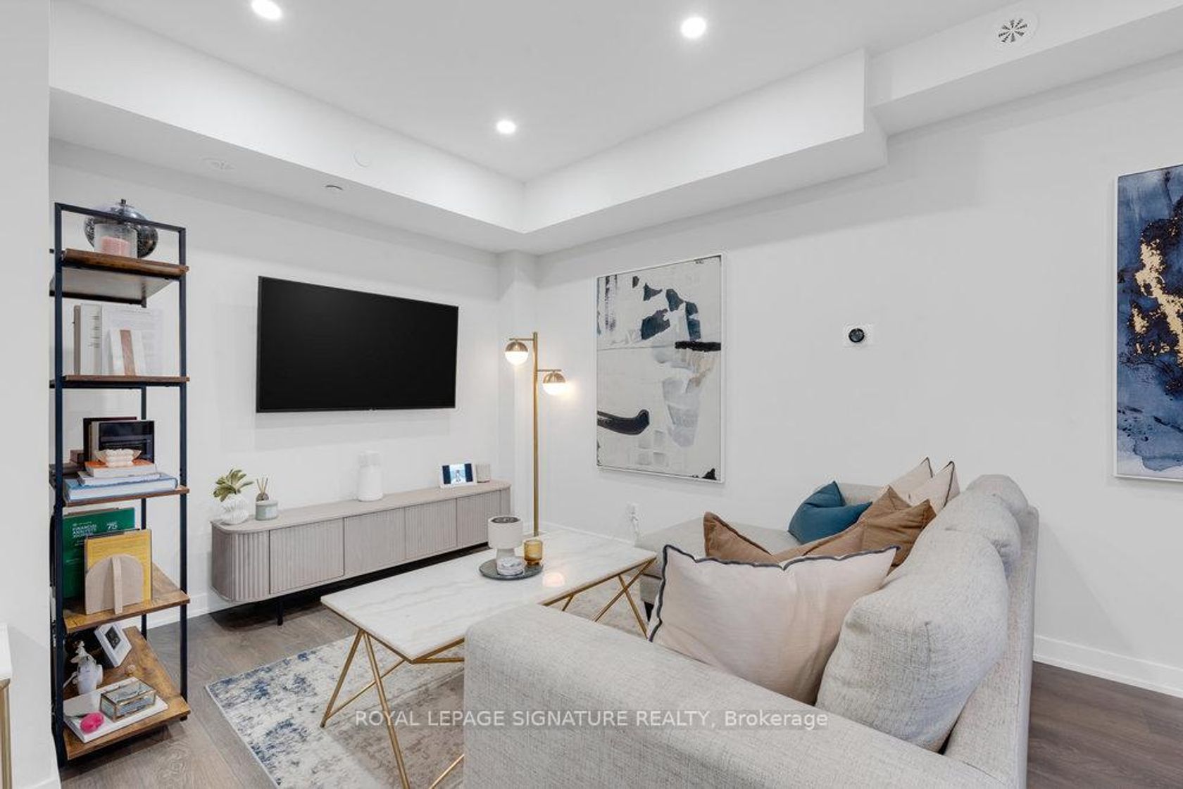 Photo 8 at 4 - 1467 O'Connor Drive, Parkview, Toronto Photo 8 at 4 - 1467 O'Connor Drive, Parkview, Toronto