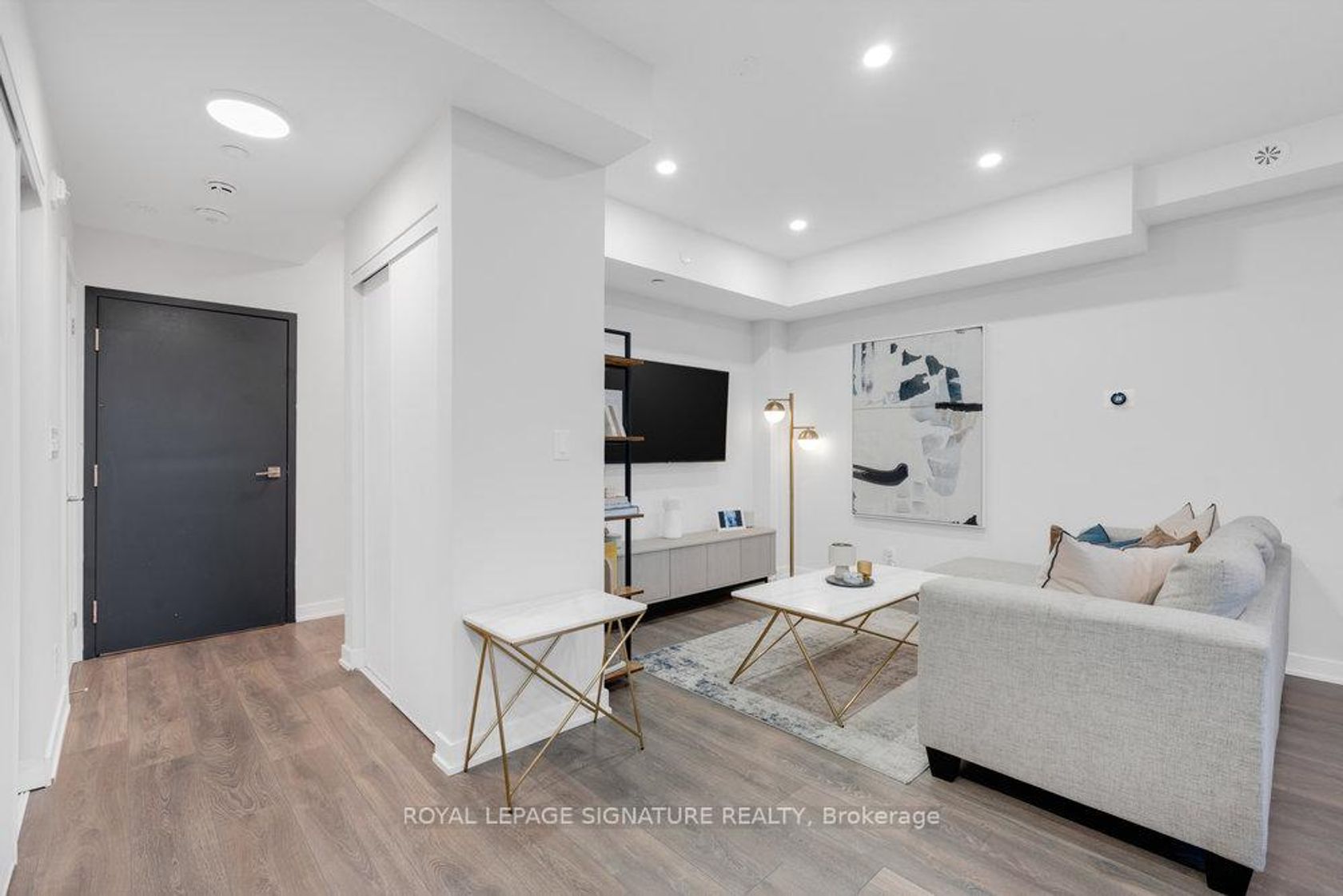 Photo 9 at 4 - 1467 O'Connor Drive, Parkview, Toronto Photo 9 at 4 - 1467 O'Connor Drive, Parkview, Toronto