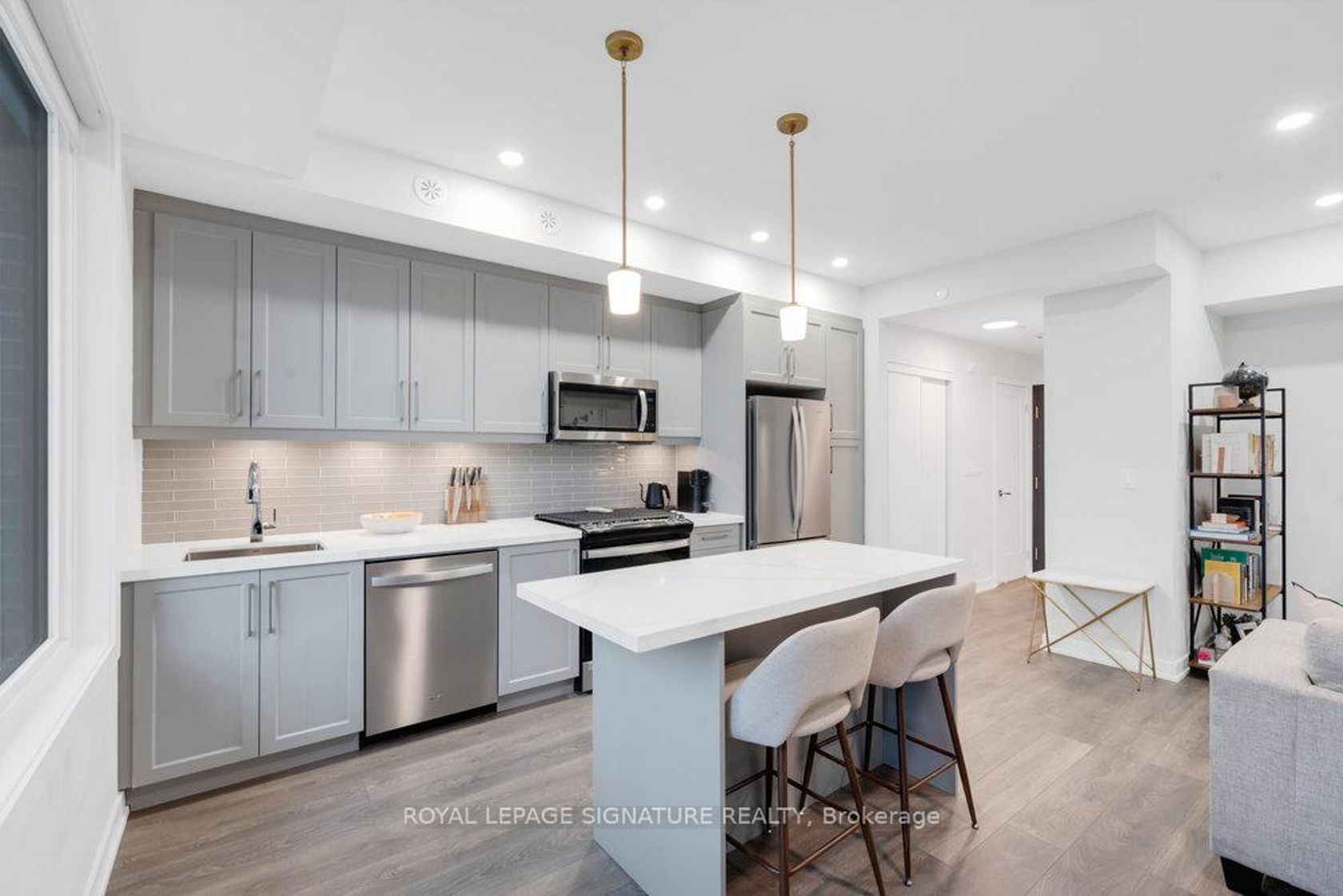 Photo 13 at 4 - 1467 O'Connor Drive, Parkview, Toronto Photo 13 at 4 - 1467 O'Connor Drive, Parkview, Toronto