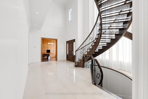 Photo 8 at 129 Arnold Avenue, Yorkhill, Vaughan