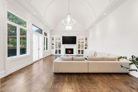 Photo 15 at 129 Arnold Avenue, Yorkhill, Vaughan