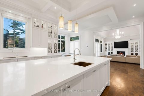 Photo 17 at 129 Arnold Avenue, Yorkhill, Vaughan