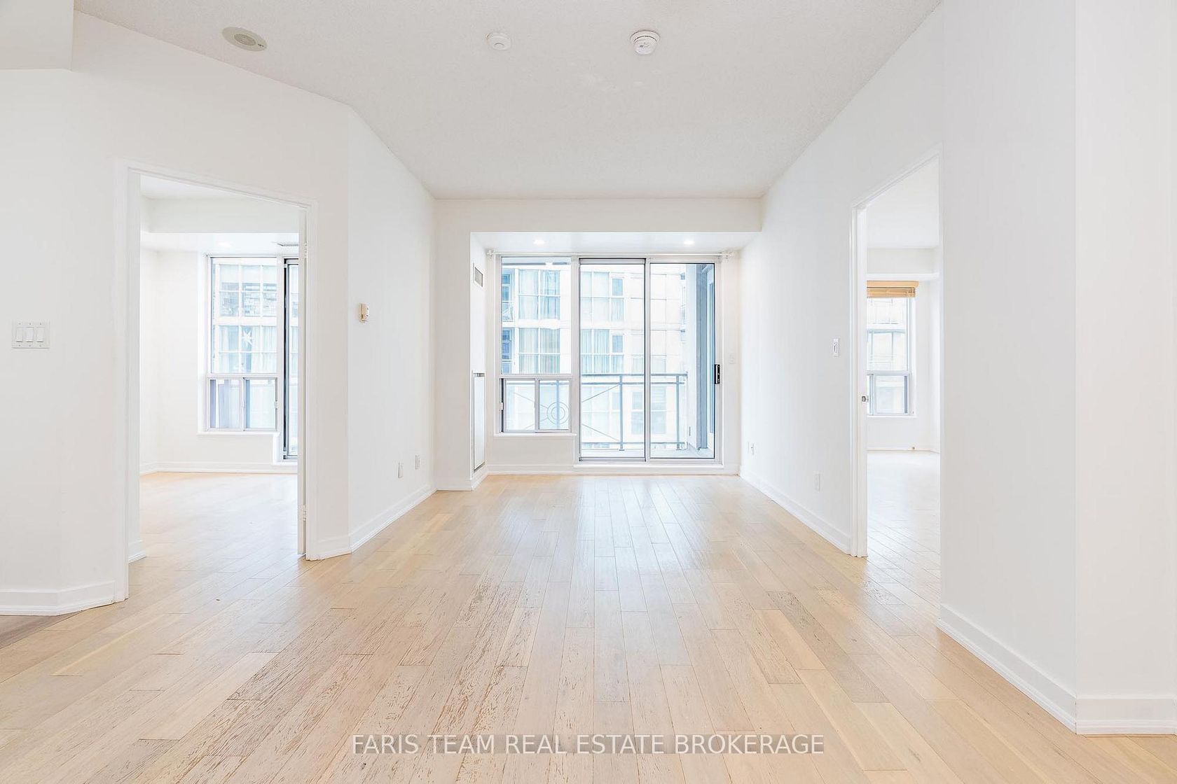 Photo 13 at 806 - 88 Palace Pier Court, Mimico, Toronto Photo 13 at 806 - 88 Palace Pier Court, Mimico, Toronto