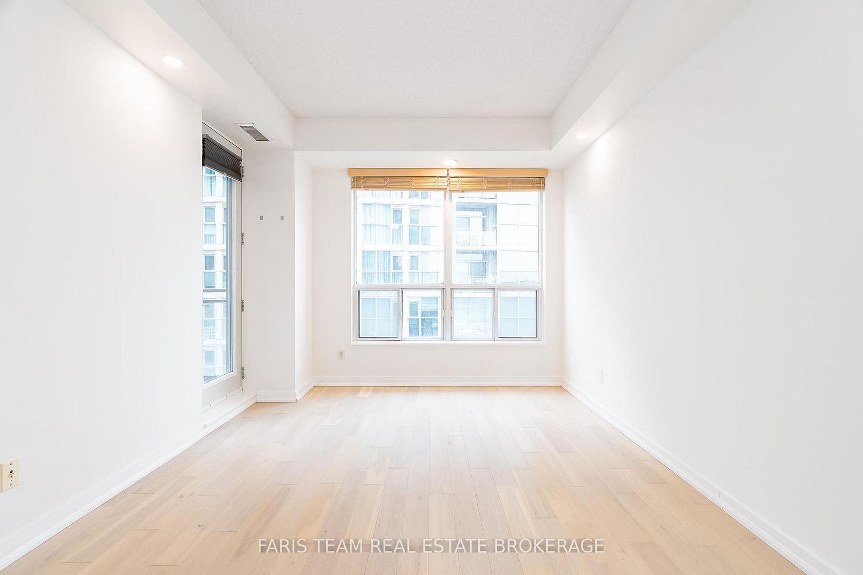 Photo 17 at 806 - 88 Palace Pier Court, Mimico, Toronto Photo 17 at 806 - 88 Palace Pier Court, Mimico, Toronto