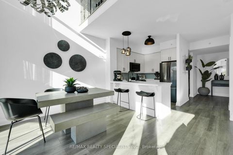 Photo 5 at 105 - 24 Woodstream Boulevard, Vaughan Grove, Vaughan