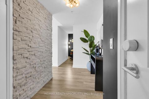 Photo 19 at 105 - 24 Woodstream Boulevard, Vaughan Grove, Vaughan