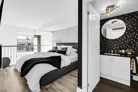 Photo 24 at 105 - 24 Woodstream Boulevard, Vaughan Grove, Vaughan