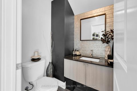 Photo 28 at 105 - 24 Woodstream Boulevard, Vaughan Grove, Vaughan