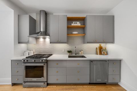 Photo 9 at 206 Howland Avenue, Annex, Toronto