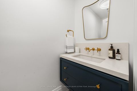 Photo 14 at 206 Howland Avenue, Annex, Toronto