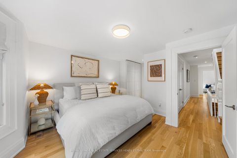 Photo 15 at 206 Howland Avenue, Annex, Toronto