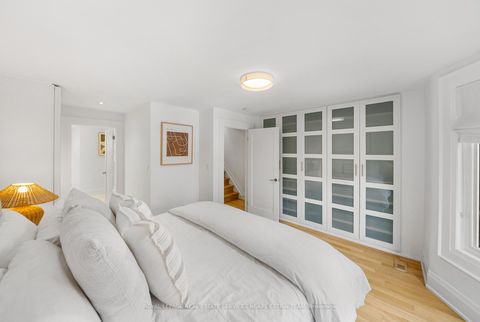 Photo 17 at 206 Howland Avenue, Annex, Toronto