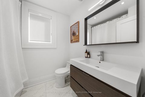 Photo 22 at 206 Howland Avenue, Annex, Toronto