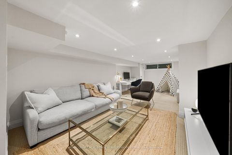 Photo 30 at 206 Howland Avenue, Annex, Toronto