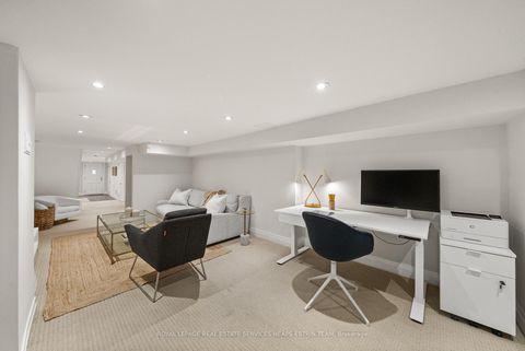 Photo 31 at 206 Howland Avenue, Annex, Toronto