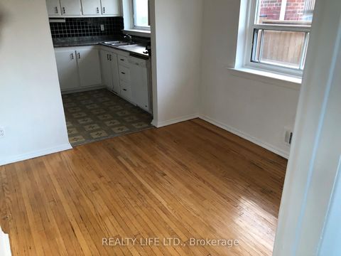 Photo 8 at 54 Garside Crescent, Amesbury, Toronto