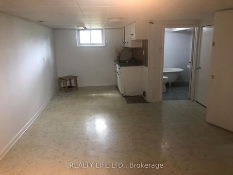 Photo 14 at 54 Garside Crescent, Amesbury, Toronto