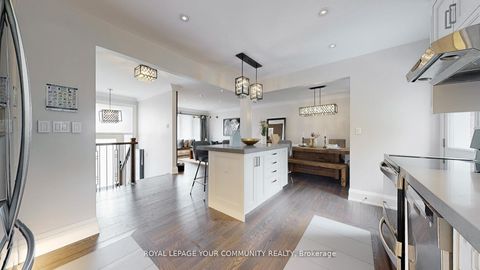 Photo 16 at 29 Manadon Drive, Newtonbrook West, Toronto