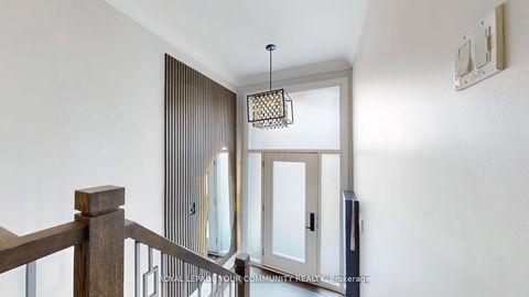 Photo 28 at 29 Manadon Drive, Newtonbrook West, Toronto