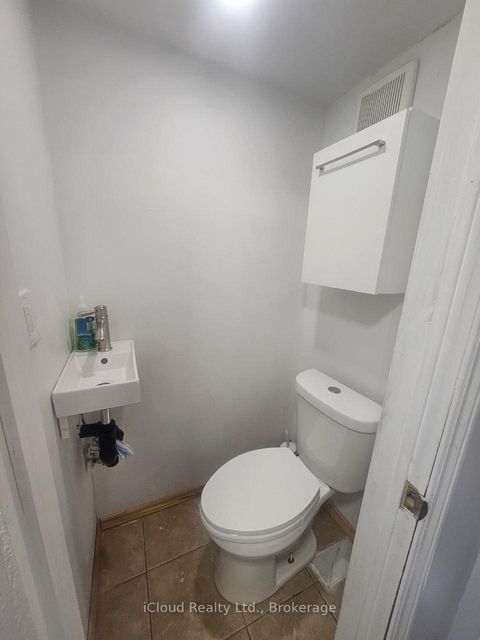 Photo 6 at 182 - 6448 Finch Avenue W, Jamestown, Toronto