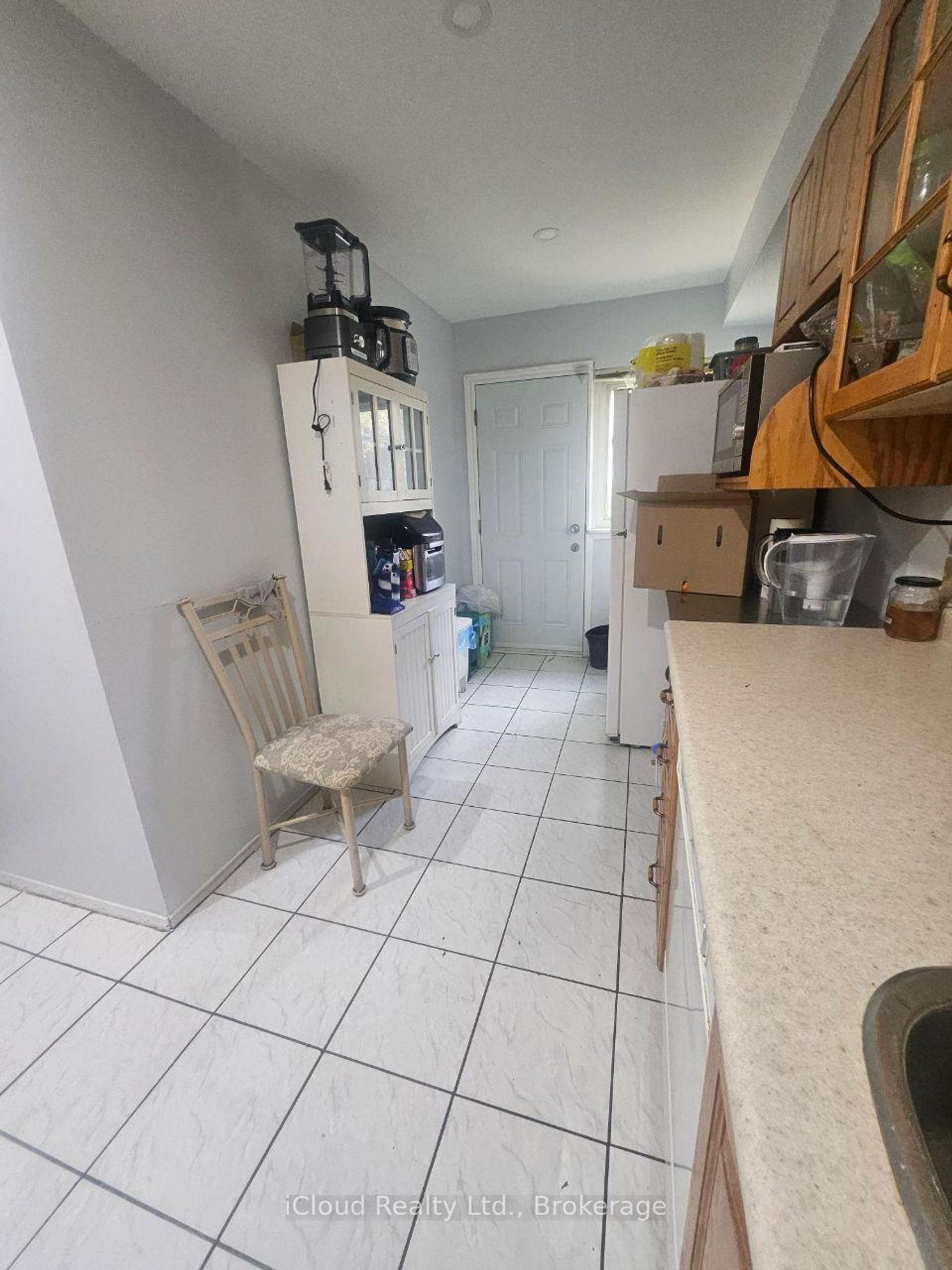 Photo 4 at 182 - 6448 Finch Avenue W, Jamestown, Toronto Photo 4 at 182 - 6448 Finch Avenue W, Jamestown, Toronto