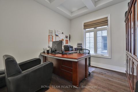 Photo 7 at 1 Ria Court, King City, King