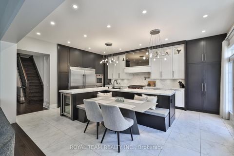 Photo 12 at 1 Ria Court, King City, King