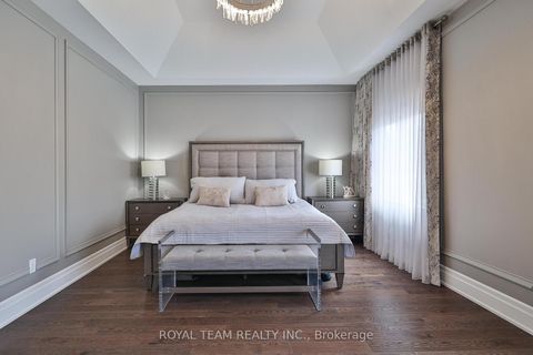 Photo 18 at 1 Ria Court, King City, King