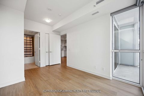 Photo 16 at 914 - 10 Deerlick Court, Donalda, Toronto