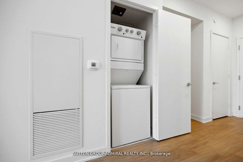 Photo 22 at 914 - 10 Deerlick Court, Donalda, Toronto