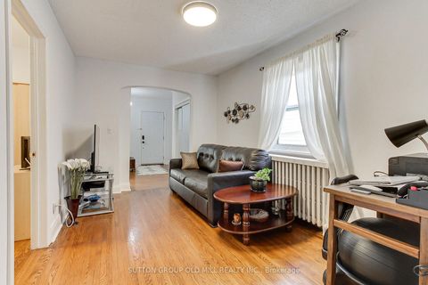 Photo 9 at 32 Florence Crescent, Smythe, Toronto