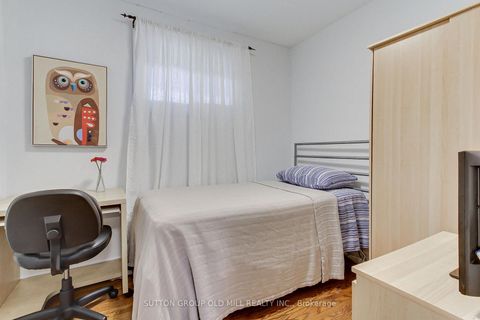 Photo 21 at 32 Florence Crescent, Smythe, Toronto