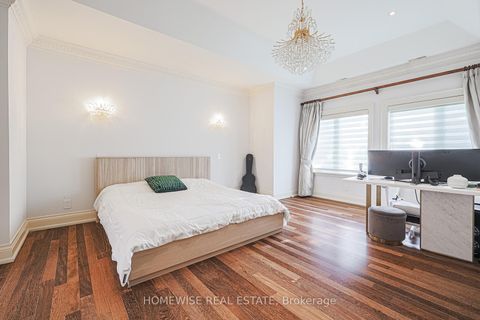 Photo 29 at 2706 Bayview Avenue, Windfields, Toronto