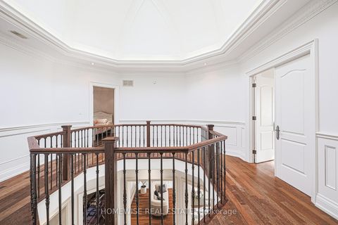 Photo 34 at 2706 Bayview Avenue, Windfields, Toronto