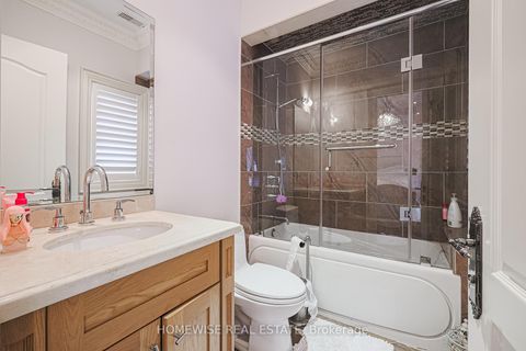Photo 37 at 2706 Bayview Avenue, Windfields, Toronto