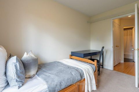 Photo 20 at 35 Mantello Drive, York University Heights, Toronto