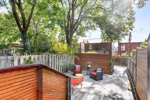 Photo 16 at 71 Harvard Avenue, Roncesvalles, Toronto