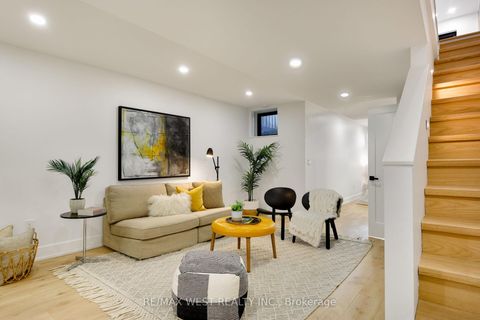 Photo 39 at 71 Harvard Avenue, Roncesvalles, Toronto