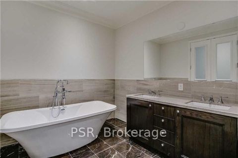 Photo 16 at 3901 - 311 Bay Street, Bay Street Corridor, Toronto