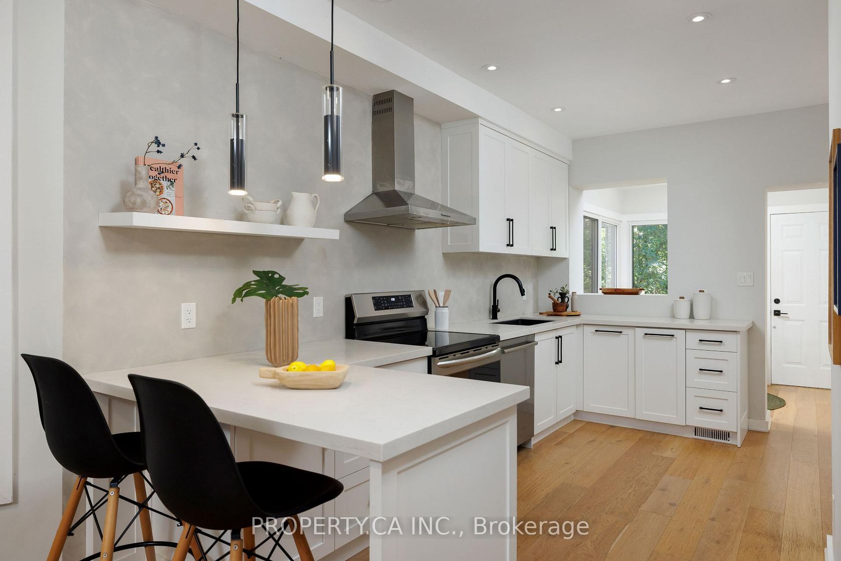 Photo 10 at 79 Macdonell Avenue, Roncesvalles, Toronto Photo 10 at 79 Macdonell Avenue, Roncesvalles, Toronto