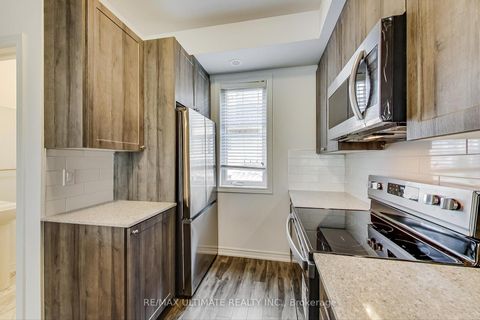 Photo 4 at 214 - 370 Hopewell Avenue, Belgravia, Toronto