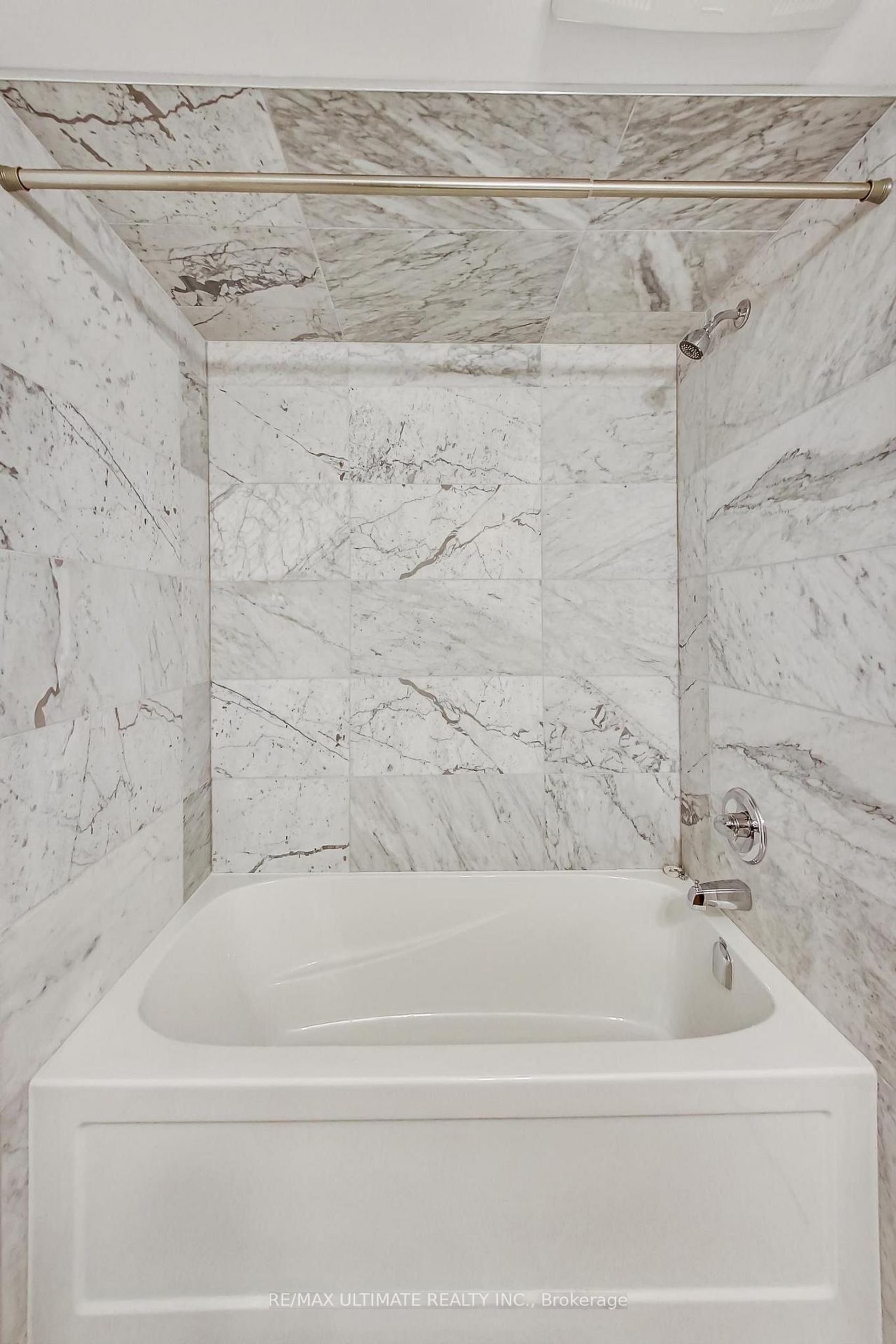 Photo 15 at 214 - 370 Hopewell Avenue, Belgravia, Toronto Photo 15 at 214 - 370 Hopewell Avenue, Belgravia, Toronto